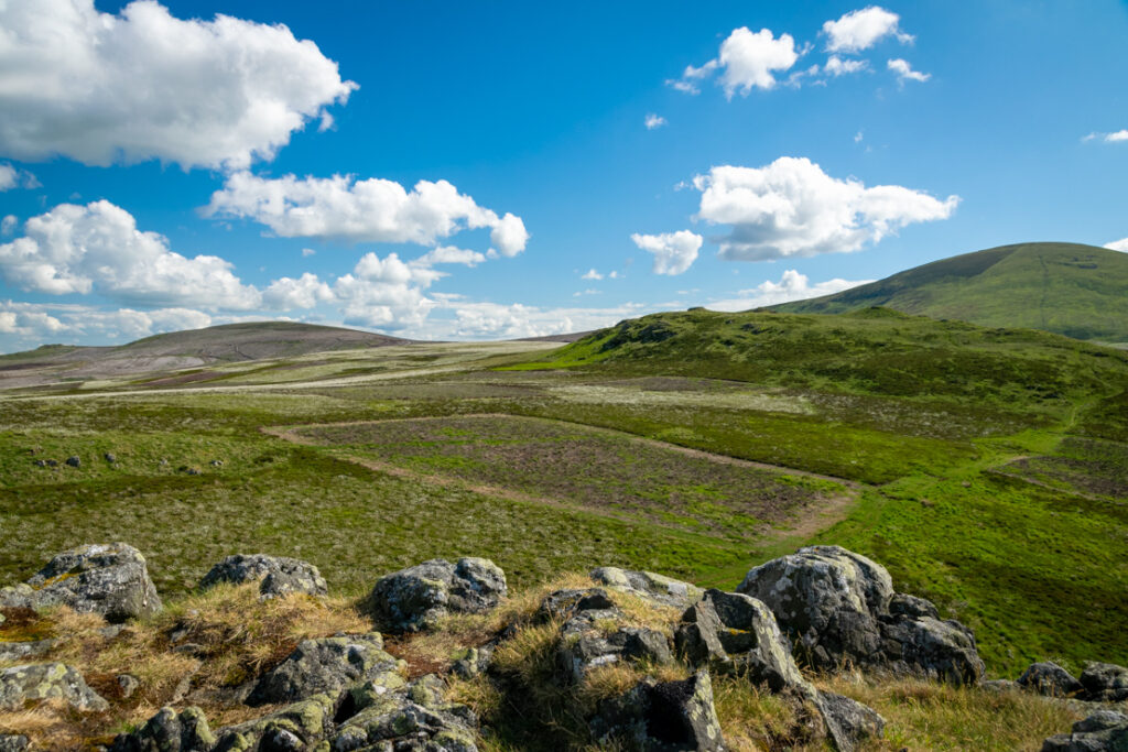  Pennine Way green grassy ground