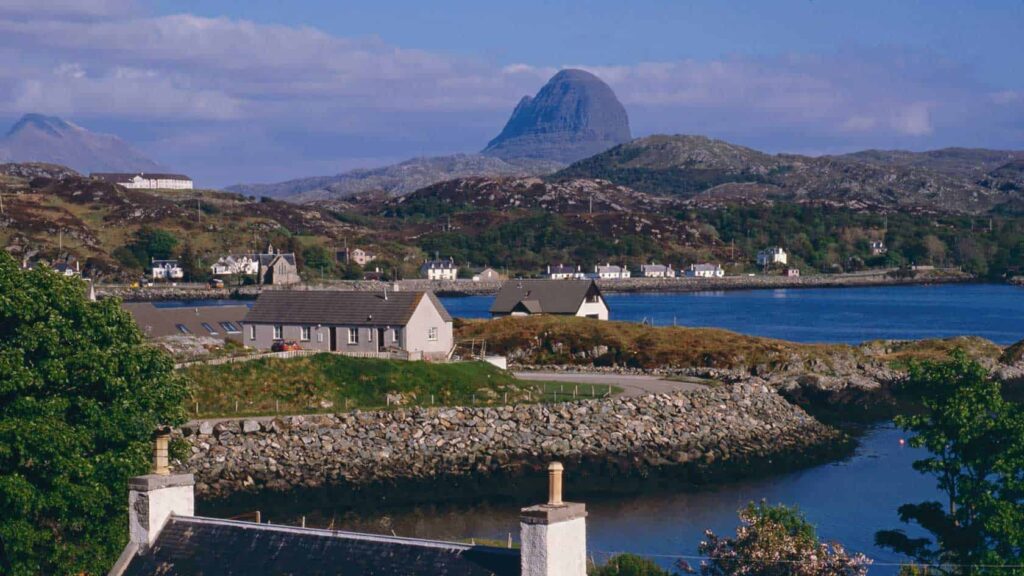 Assynt Scotland  beach and beutifull view
