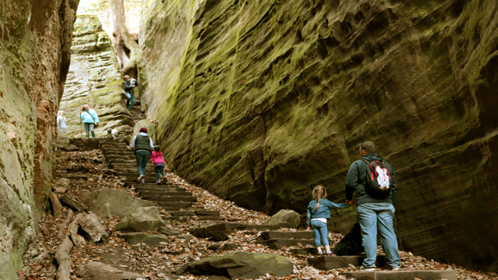   Hocking Hills Cantwell Cliffs 