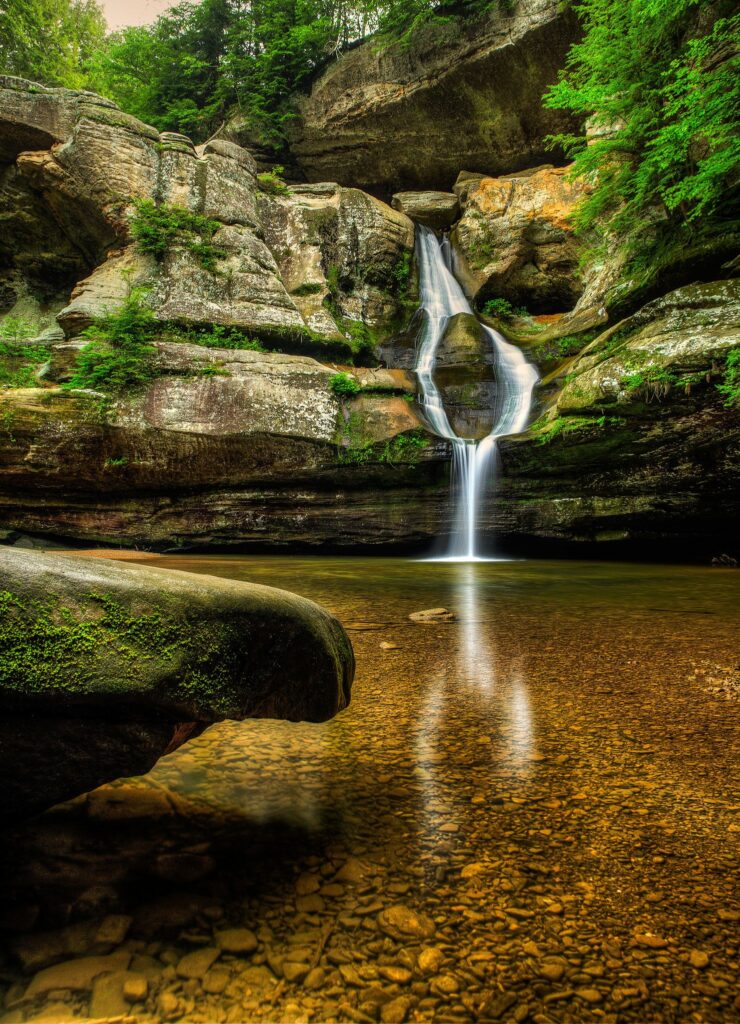   Cedar Falls Hocking Hills fall